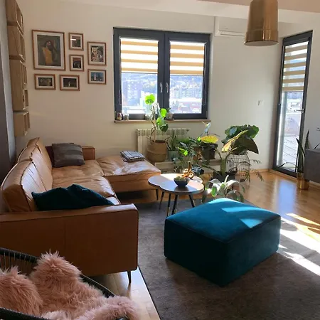 Birght &cozy 100 Mbps Wi-fi&free Parking * Skopje