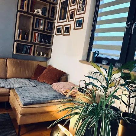Birght &cozy 100 Mbps Wi-fi&free Parking * Skopje